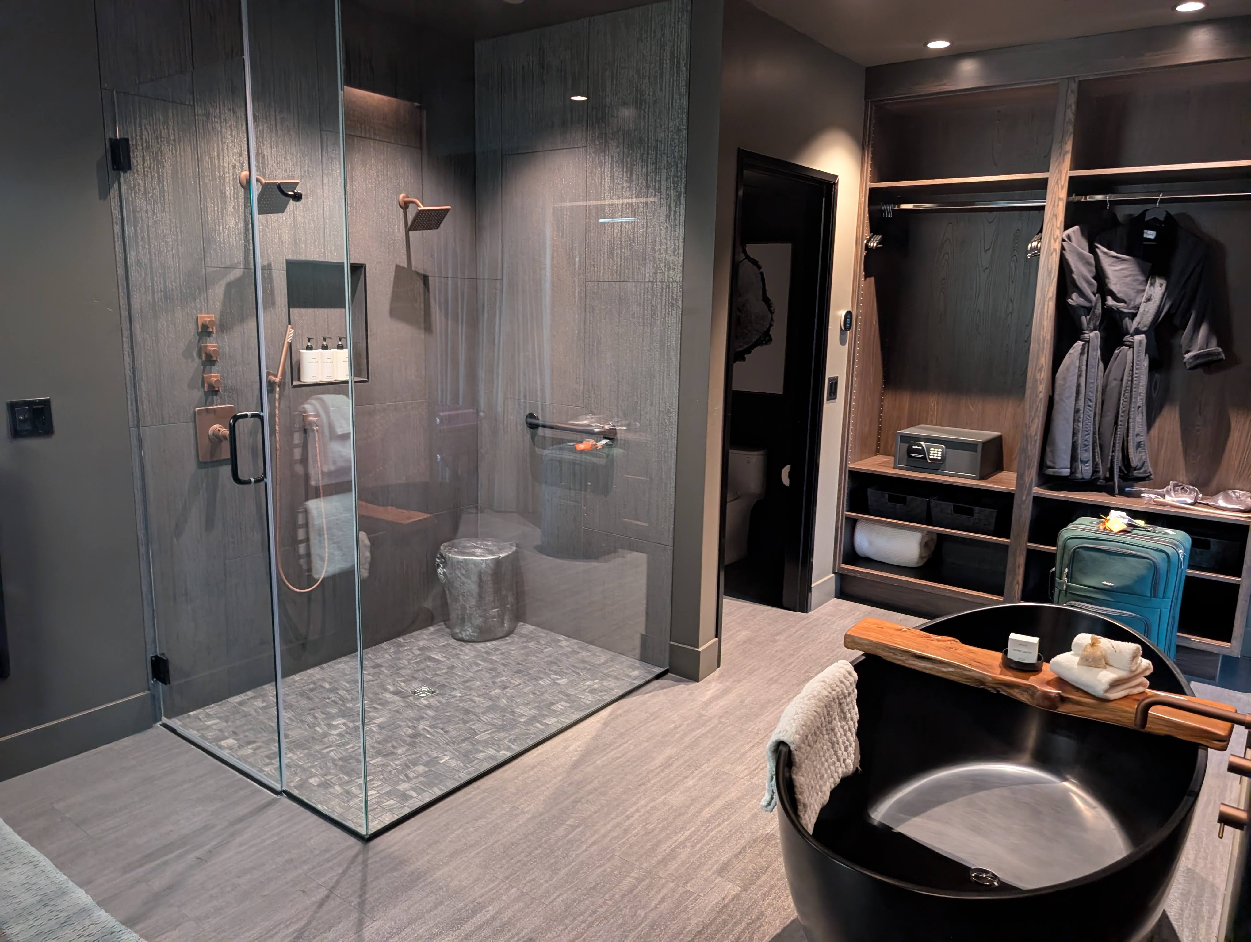 Ambiente Resort luxury bathroom shower